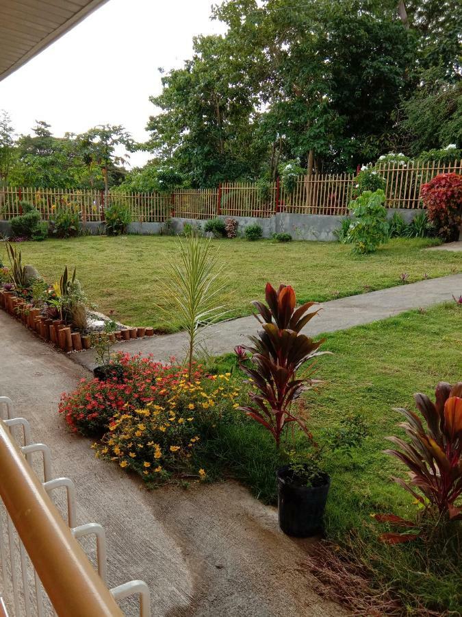 Uptown Guesthouse Siquijor Zewnętrze zdjęcie