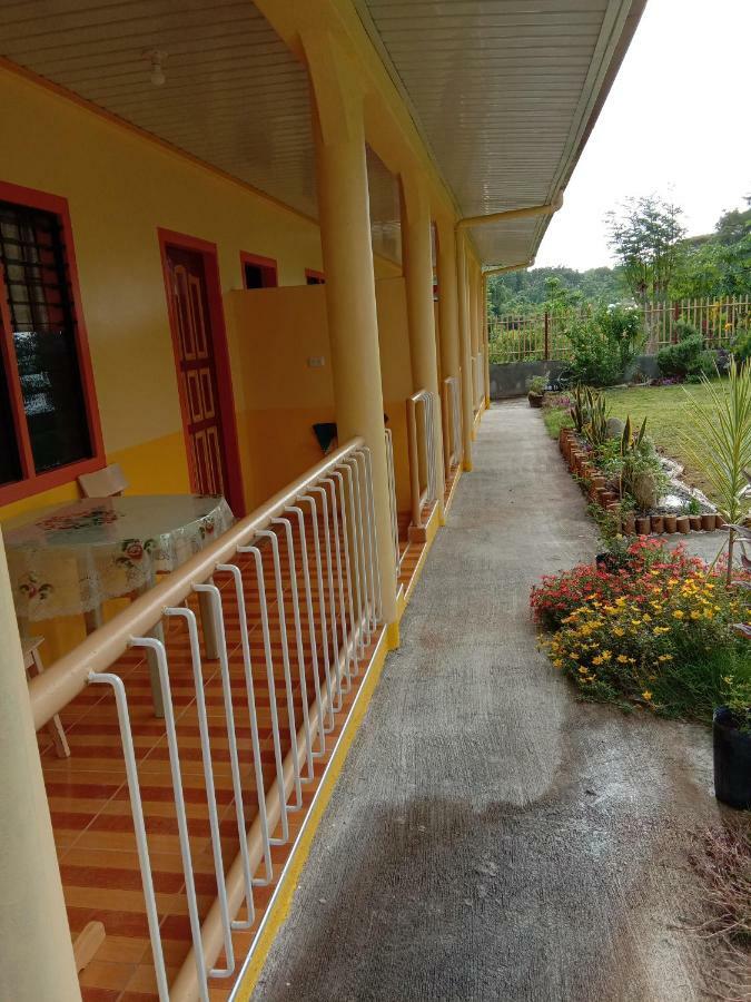 Uptown Guesthouse Siquijor Zewnętrze zdjęcie