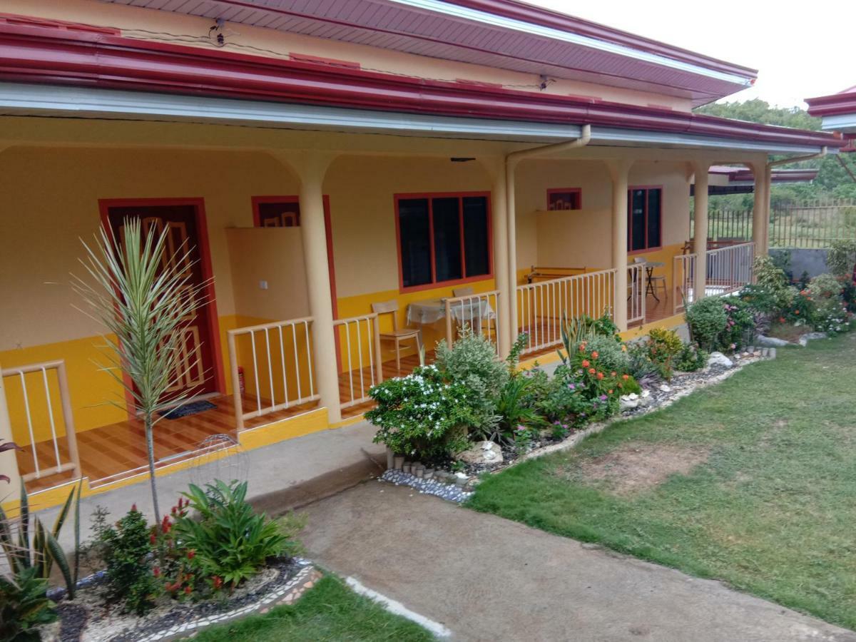 Uptown Guesthouse Siquijor Zewnętrze zdjęcie